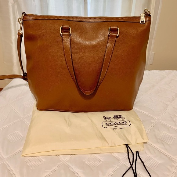 Coach leather cross body satchel. - Picture 12 of 13